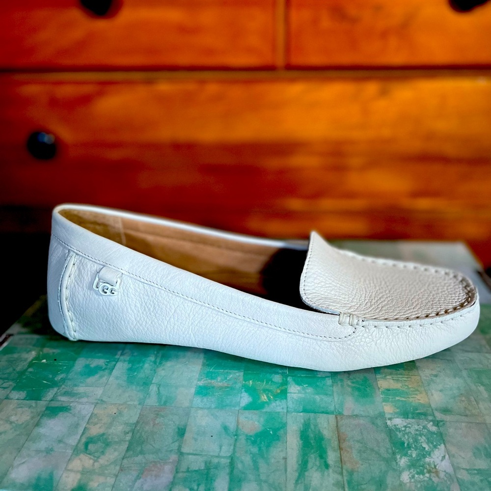 New Women's UGG Flores Loafer Shoe White Jasmine Leather